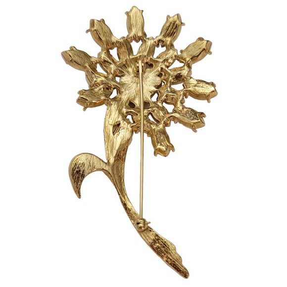 Trifari TM Gold Tone White Plastic Rhinestone Stemmed Flower Brooch, Signed E611 - Picture 5 of 9